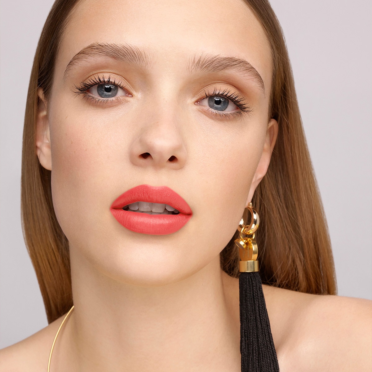 FABULOUS KISS LIPSTICK BLUR MATTE (LABIAL EFECTO MATE)